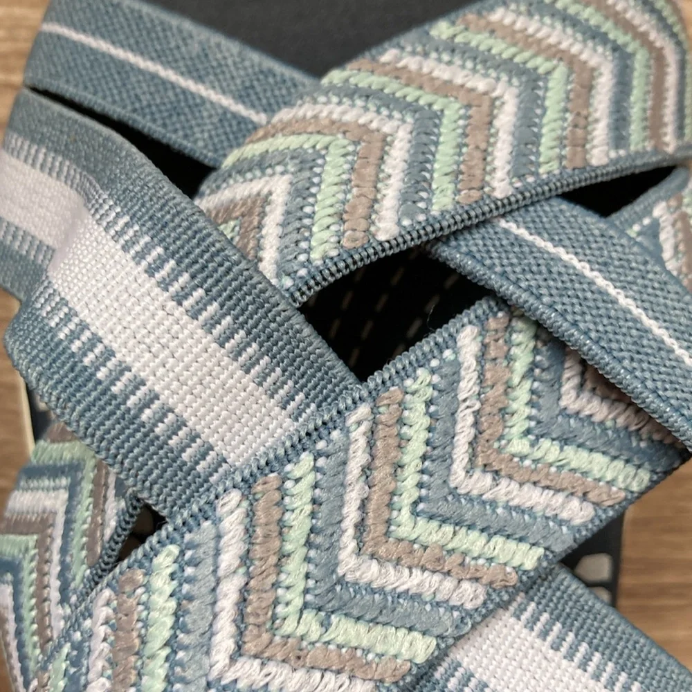 Two pairs of slide in sandals blue tan 7 -7,5